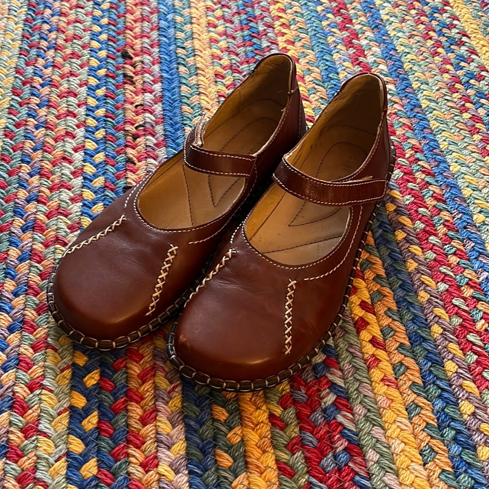 Sz10 Josef Seibel Mary Janes in EUC